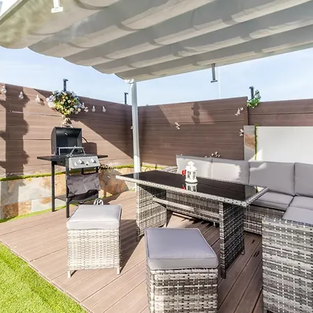 Feriehus Samperez Piscina Jardin 5 12 Personas